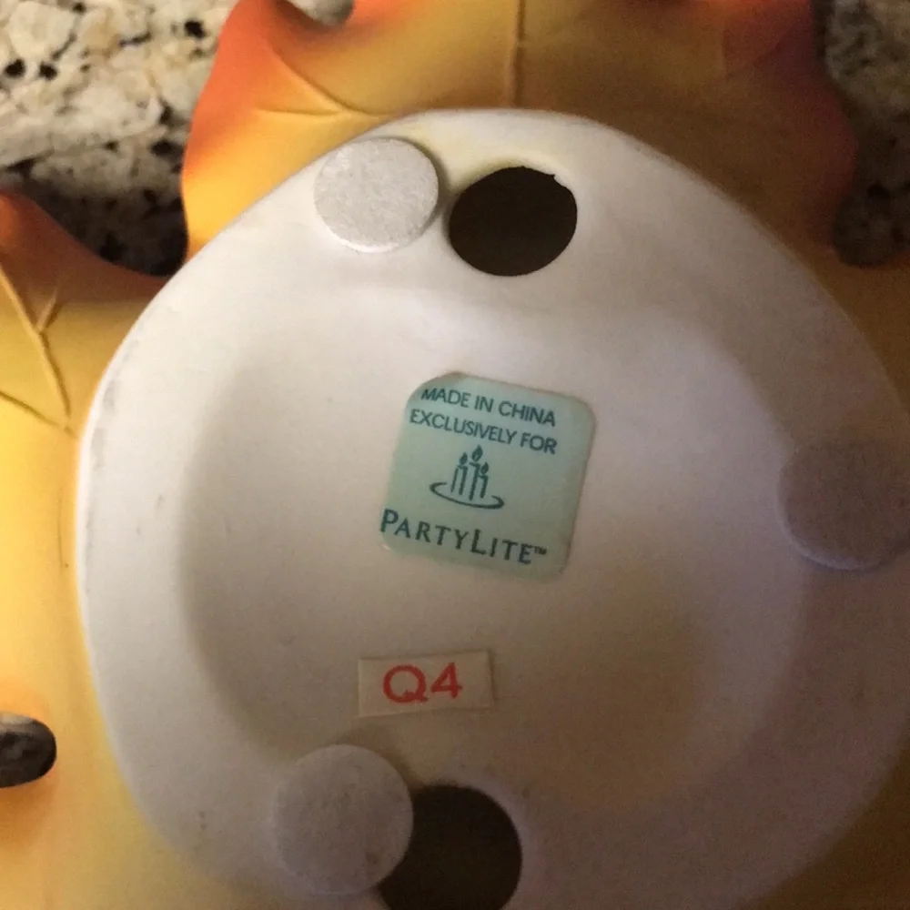 Orange/Mustard Leaf Partylite Candle Holders - Picture 3 of 5